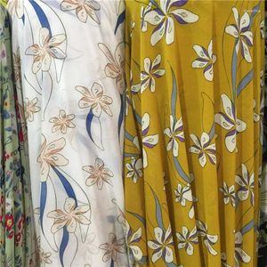 Tessuto per abbigliamento Bazin Riche Getzner Perline di chiffon stampato di alta qualità Fiori Piccoli frammenti Camicie S Abiti e tessuti