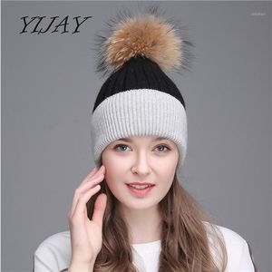Kvinnor Winter Raccoon Wool Furpom Pom Hat Women Warm Sticked Casual Double Color Skallies Beanies12520