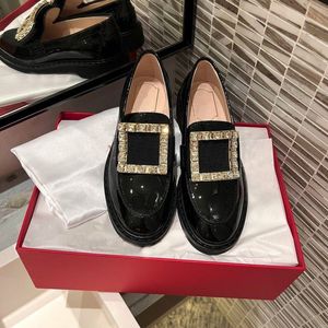 Casual Loafer Crystal Square Buckle Loafers Kvinnor Designer Black Leather Shoes Dress Shoes Slip-On Round Toe Thick Heel Oxford Loafers Platform British Shoes Pumps