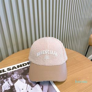 Designers luxury casquette hats letters baseball caps spring autumn and winter women simple temperament lambswool street fashion versatile fit street