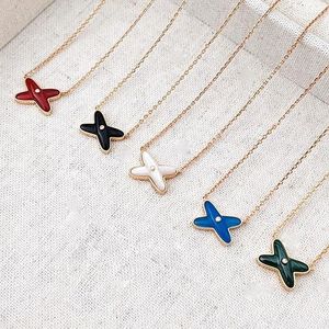 Pendants Luxury Brand Jewelry Rose Gold Inlaid Natural Stone Cross Necklace Women's Sweet Simple Fashion Temperament Party Banquet Gift