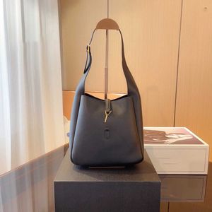 Oryginalna skórzana torba na ramię luksusowe damskie torebki torebki torebki crossbody hobo kubełko kupujący lady designerskie torby 240115