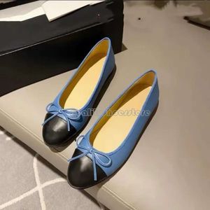 Damenschuhe, Designer-Loafer, schwarze Ballerinas der Marke Paris, Designer-Schuhe für Damen, gesteppt, echtes Leder, Slip-on-Ballerina, luxuriöse Damen-Kleiderschuhe mit runder Spitze, 127