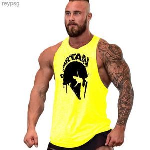 Regatas masculinas Marca roupas de ginástica Homens Musculação e Fitness Stringer Regata Colete Sportswear Undershirt treino muscular Singlets Camisa de ginástica YQ240131