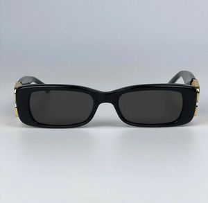Trendige Frauendesigner -Sonnenbrille, Retro -Sonnenbrille für Männer, polarisierende Objektive, Touristenstrandspiegel, klassische und modische flache Sonnenbrille, UV -resistente Sonnenbrille