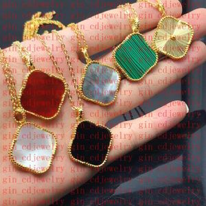 25mm Fashion Classic 4 Clover Sweater Chain Chain Mother of Pearl Rostfritt stål Pläterade 18K Lamer and Girls Valentine's Day Mothe283g