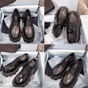 Monolit Tasarımcı Loafers fırçalanmış deri kadınlar dantel up ayakkabı kadın oxford tıknaz lüks lüks mat taban parti düğün ayakkabı eu35-41 518