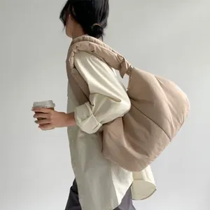 Borse da sera Casual Hobo in nylon Borse da donna imbottite con tracolla in nylon Borsa a tracolla morbida imbottita Cinturino semplice annodato sotto le ascelle 2024