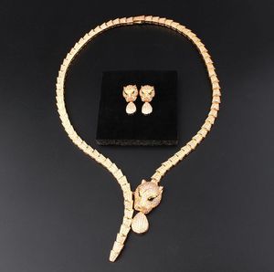 Mode wilde übertriebene luxuriöse Halskette Leopardenkopf Schlangenkörper voller Diamanten Gold Paar Ohrringe Geburtstagsgeschenk Designer Schmuck Sets PKC037