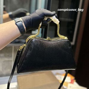 ディナーハンドバッグ財布クロスボディバッグ本物の革の取り外し可能なストラップゴールデンハードウェアファッションレターDeisgnerトート複数の色のハンドバッグ