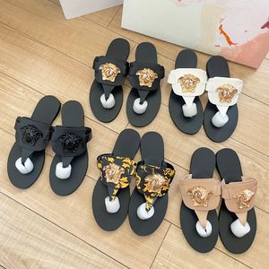 Summer beach sandals Casual shoe luxury Versa Flip flops Mules Slide pool Women Slipper 2024 New Flat Designer Metal logo black white loafer Size 35-42 Men Sliders lady