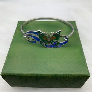 Womne Designer Armband Vintage Armband Emamel Color Matching Butterfly Bangles Personligt mode