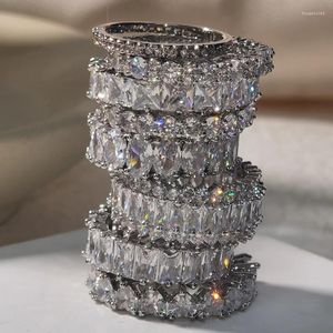 Pierścienie klastra Uilz Shinny Geometria cyrkon dla kobiet kryształowy palec pierścionek weselny Prezent biżuterii