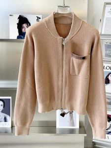 Kvinnors stickor Höst och vinterpärled Zipper Cashmere Casual Sticked Cardigan Fashionabla Pit Mönster Långärmad jacka