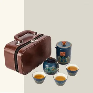 Set di stoviglie in stile cinese Set di tazze da tè da viaggio all'aperto in ceramica portatile per preparare una teiera per la casa moderna con una pentola e tre tazze