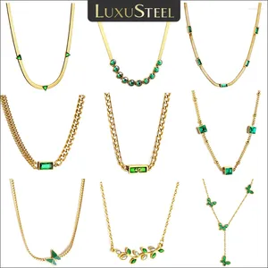 Hänghalsband Luxusteel Vintage Green Zircon Stone Snake Cuban Link Chain Halsband för kvinnor Guldfärg Rostfritt stål Geometrisk charm