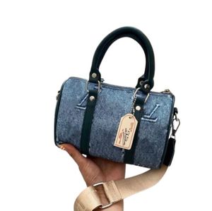 Nya lyxiga denim handväskor märke totes modeväskor för charm kvinnor bokstäver designer plånböcker korsar kropp retro punk axelväska trevliga blå damer med original låda