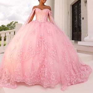 Mexiko Rosa Schulterfreies Ballkleid Quinceanera-Kleid für Mädchen, Applikation, Spitze, Tüll mit Umhang, Geburtstagsparty-Kleider, Ballkleider, Süßes 16