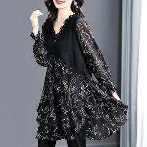 Women's Blouses Vintage Printed V-Neck Spliced Ruffles Lace Beading Blouse Clothing 2024 Autumn Casual Pullovers Office Lady Shirt