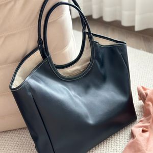 Livro Totes Bolsas Bolsas Mulher Negra Designer Senhora A Tote Bag Mulheres Bolsa Carteira De Luxo Mulheres Designers Luxurys Carteiras Grandes Bolsas Bolsa De Couro De Praia 2A AA