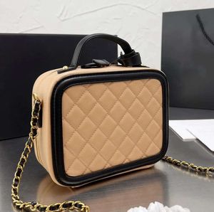 Atacado Classic Filigrana Vanity Case Totes Bolsas Caviar Bezerro Couro Designer de luxo Quilted Plaid Gold Metal Bolsas Corrente Dupla Zíper Crossbody Cosmético