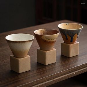Höftkolvar 180 ml hushålls vintage kaffemugg med bas grov keramisk kopp retro japansk latte pull blommor keramik te