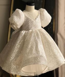 Платье на крестины с блестками для маленьких девочек, вечерние платья для крещения новорожденных, одежда-пачка принцессы на день рождения, белое платье с бантом5681847