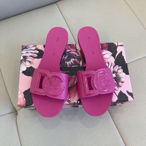 2024 new designer beach Sandals Slippers female summer leather plat red flat sexy slippers female fashion outside wear matching red shoes