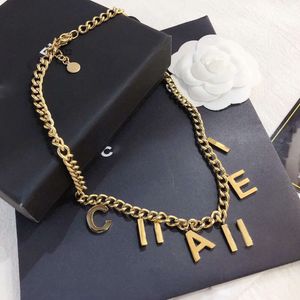 Cclies kanal Chanelliness Top Quality Brand Designer Pendants Halsband Inget blekande guldpläterat rostfritt stål C Double Letter Choker 966