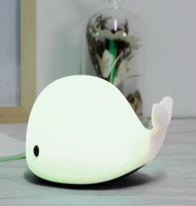 Liten Dolphin Pat LED Night Light Touch Sensor -knappljus med USB -laddarlampa för badrum Sovrum Dekor5964333