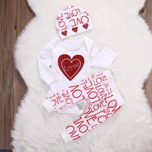 Set Set di abbigliamento per neonate 3 pezzi Neonato bebe Vestiti per bambina manica lunga cuore rosso Top + pantaloni con stampa lettera d'amore + cappello