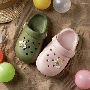 Casual Schuhe Frühling Nette Cartoon Atmungsaktive kinder Hausschuhe Jungen Und Mädchen Badezimmer Sommer Sandalen Kinder Slipper