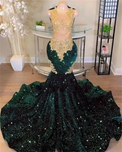 Blaskly Dark Green Sukienki balowe dla czarnych dziewcząt Złote Koronkowe Aplikacje Krzyki Tassels Velvet Sequins Gown BC18147