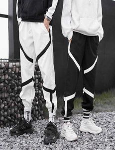 Hip Hop Joggers Pants Mens 2020 Sonbahar Çizme Bel Gevşek Track eşofmanları Hip Hop Pantolon Sokak Giyim Black White Sxxl X06153645429