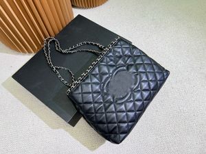 Lyx tygväska kedja shopping väska designer kvinnor fårskinn korn tyg mjuk och hållbar axelväska klassisk crossbody messenger handväskor grossist