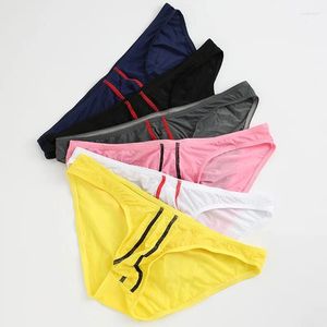 Cuecas dos homens briefs de seda gelo ultra fino roupa interior sexy u bulge bolsa masculino calcinha elástica conforto secagem rápida calcinha 2024