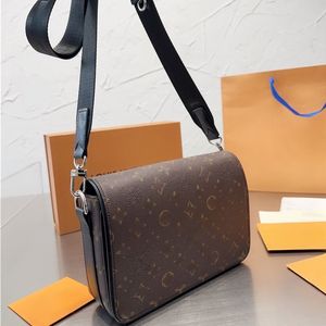 Gorąca designerka torba designerska torba mężczyźni i kobiety designerskie torba Messenger Classic Magnetyczna zamknięta płótno skórzana torba na ramię Crossbody Bag