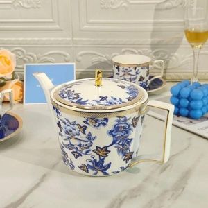 Coffee Pots European Blue Lotus Flower Tea Pot Cup And Plate Set Bone Porcelain Cutlery Afternoon Gift Box
