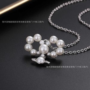 المصمم Vivienewestwoods الإمبراطورة Dowager Vivienne of the West Pearl Bow Saturn Necklace تصميم متخصص في الإناث متعدد الاستخدامات ورائعة