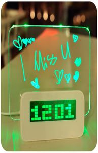 Blue Green Led Fluorescent Digital Alarm Clock Clock Electronics가있는 게시판 USB 4 포트 허브 8725345