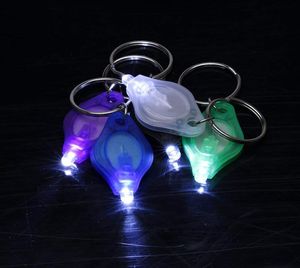 100 шт. брелок-кольцо с подсветкой, белый, красный, зеленый, УФ-светодиодный мини-фонарик, микро-светодиодный брелок для ключей, фонарик, мини-лампа6242336