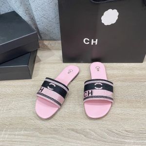 Summer new sandals for women fashion Ins Flat designer letter 's slippers High quality outdoor women's shoes 35-40