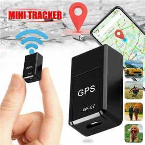 İzleyiciler Pop Duck Ucuz Mini Kişisel Çocuklar Mikroçip Konum Tracker Pet Bulucu Ücretsiz Sim GF07 Mini Köpek Pet Tracker GPS