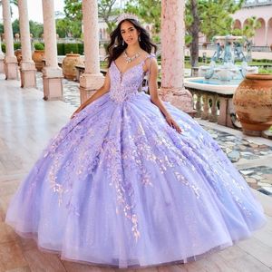 Lilac Sexig spaghetti rem blommig klänning quinceanera klänning paljett applikation spetsbaskisk glitters vestidos de 15 prom party klänningar