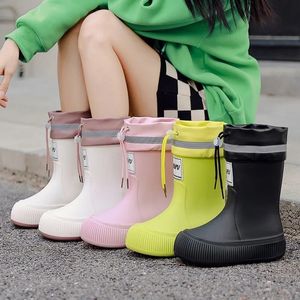 Mulheres plataforma botas de chuva ajustável impermeável chunky sapatos de chuva antiderrapante botas ao ar livre leve deslizamento-on meninas tornozelo bota 240226