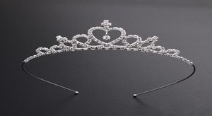 Güzel Parlak Kristal Gelin Taç Partisi Pageant Gümüş Kaplama Taç Saç Bandı Ucuz Düğün Aksesuarları 2019 Yeni Design4318032