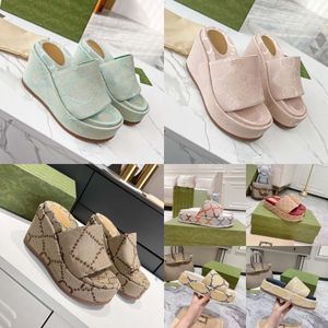 Women Trend Shoesslippers GSAME Style Designer 2023 Popularna rodzina Najlepsza jakość Summer New Flower Flat Sandals Fashion Plaży dla kobiet T230701