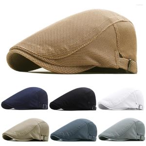 Berretti 2024 Moda Estate Hollow Mesh Traspirante Cappello da sole Classico Tinta unita Berretto Uomini e donne Cappelli universali Sport all'aria aperta Cap