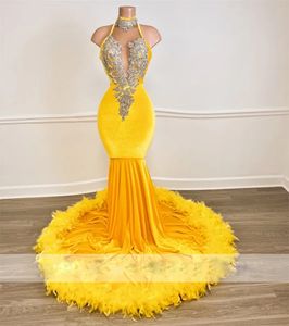 Yellow Prom Dresses For Black Girls Sexy Halter Neck Appliques Beads Top Feathers Long Satin Evening Party Gowns Sexy Backless Birthday Party Dress Plus Size