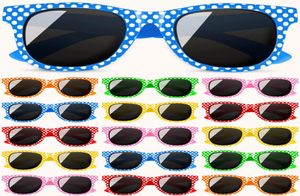Детские солнцезащитные очки в оправе для детей Bk, сувениры для вечеринок в стиле ретро в горошек для мальчиков и девочек, неоновые с защитой UV400, выпускной на день рождения3575869